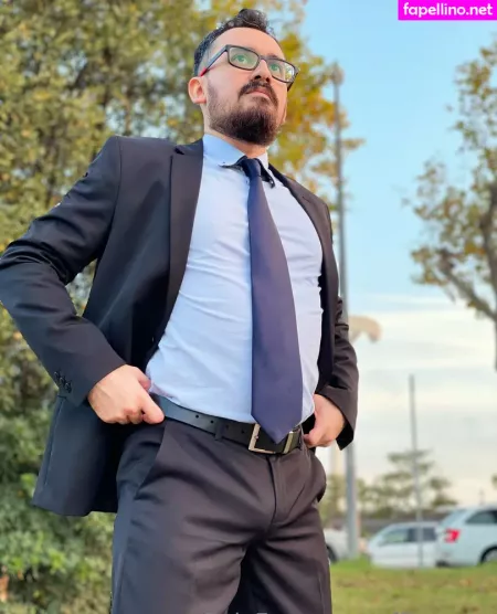 Officepant OnlyFans Thumbnail #0AwfJPQtpA