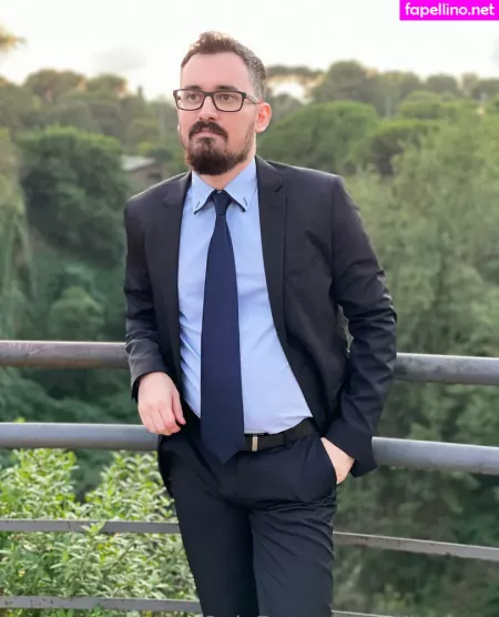 Officepant OnlyFans Thumbnail #5pmZLUHxDf