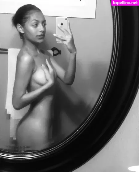 Official Anaiis OnlyFans Thumbnail #1AgW55Se7K