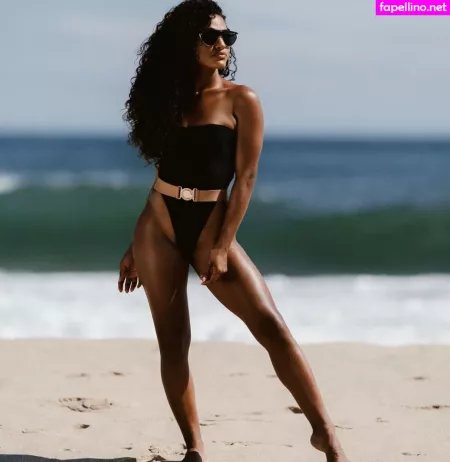 Official Janina OnlyFans Thumbnail #i7S94fv700