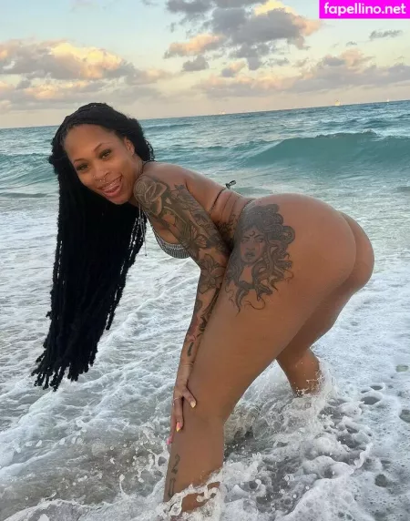 Official Liyahhh OnlyFans Thumbnail #sMdyeGDamY