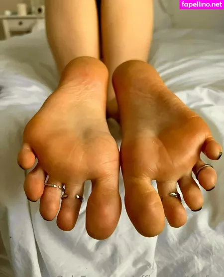 Officialfeetforfun OnlyFans Thumbnail #i4II8CNYU2