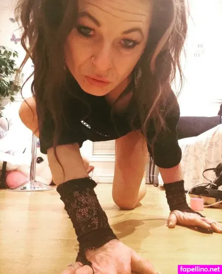 Officialfoxyflash OnlyFans Thumbnail #IrQXY7jLXW