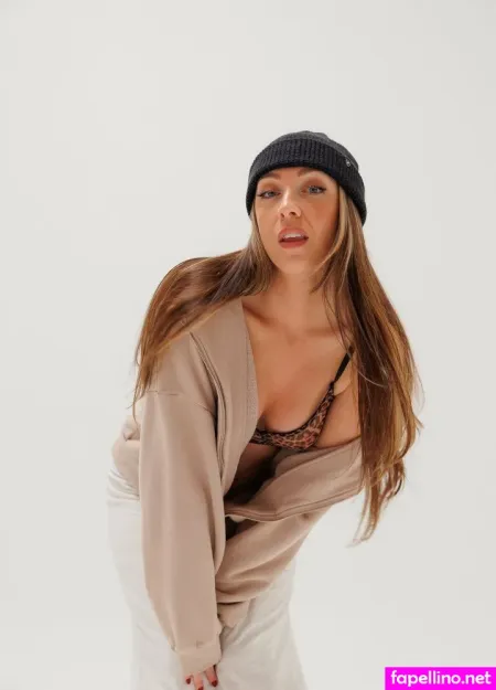 Officialgiarose OnlyFans Thumbnail #JWdVTZAPz0