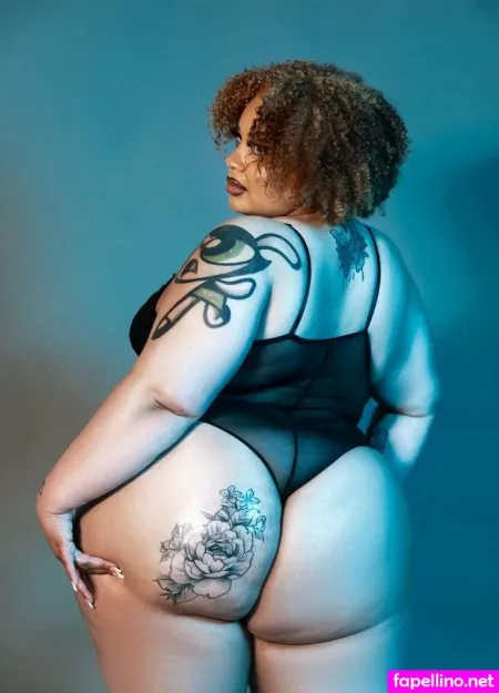 Officialhhoneybee 1 OnlyFans Thumbnail #DfzQqku6UR