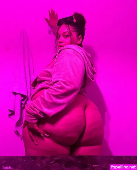 Officialhhoneybee 1 OnlyFans Thumbnail #L92DhG3FxR