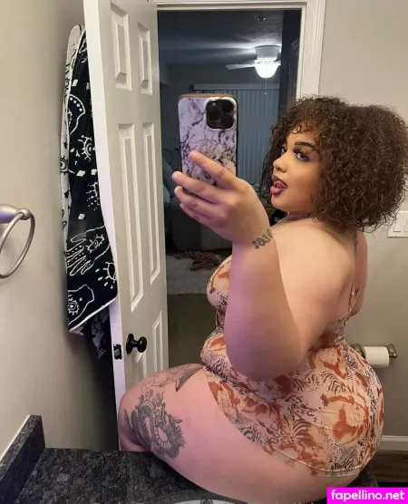 Officialhhoneybee 1 OnlyFans Thumbnail #jU13xMfZps