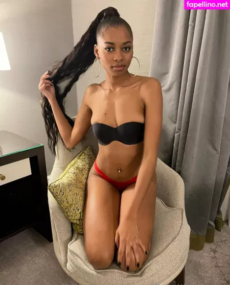 Officiallinablack OnlyFans Thumbnail #5BiEwHRdB6