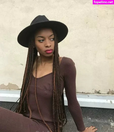 Officiallinablack OnlyFans Thumbnail #9MEvcBkloj