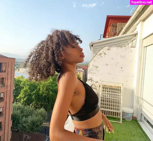 Officiallinablack OnlyFans Thumbnail #BZ4B2xQp68