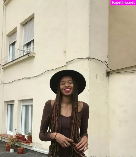 Officiallinablack OnlyFans Thumbnail #InBPykQyoH