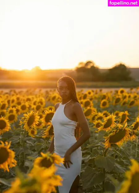 Officiallinablack OnlyFans Thumbnail #JJDTsbtnx6