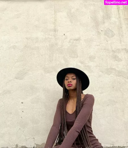 Officiallinablack OnlyFans Thumbnail #OINU1jCL9h