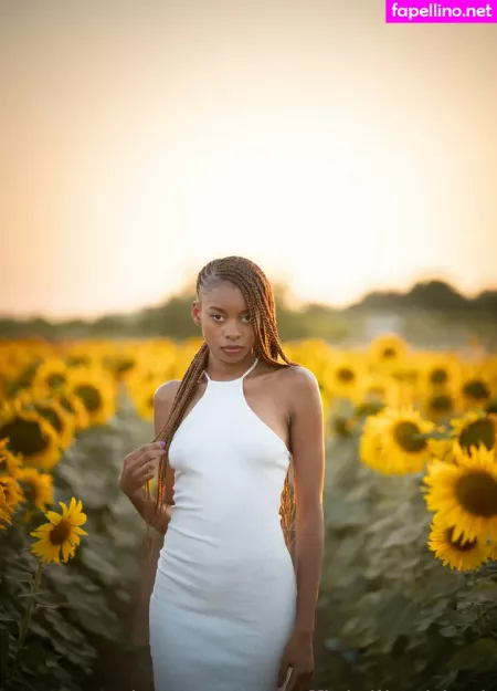 Officiallinablack OnlyFans Thumbnail #dDClzNZbPP