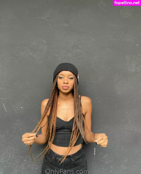 Officiallinablack OnlyFans Thumbnail #gEHxXIHPvM