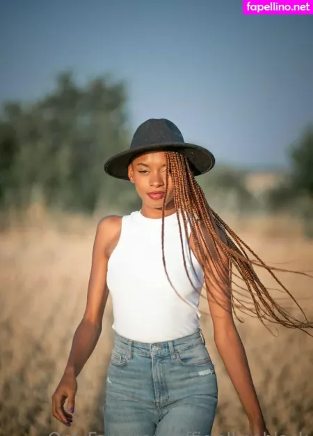 Officiallinablack OnlyFans Thumbnail #hEZ7gOmbvf