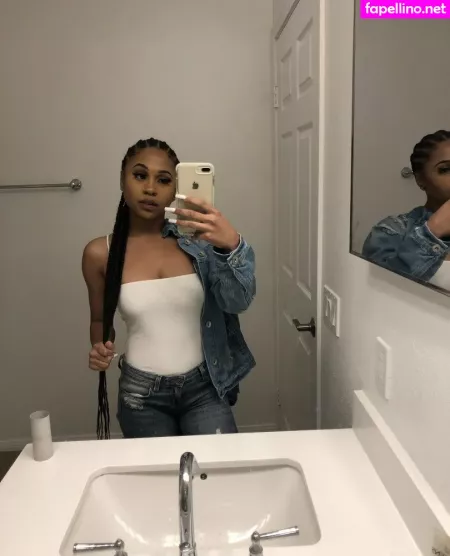 Officiallyariaa OnlyFans Thumbnail #DxGak30maz