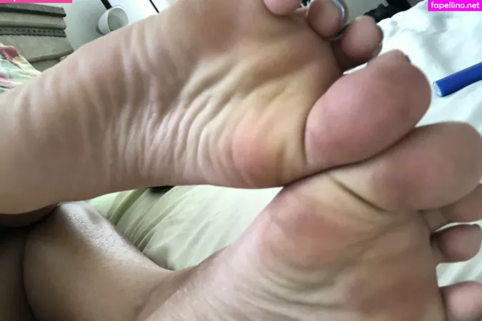 Officiallyariaa OnlyFans Thumbnail #dSVFiHYH9s