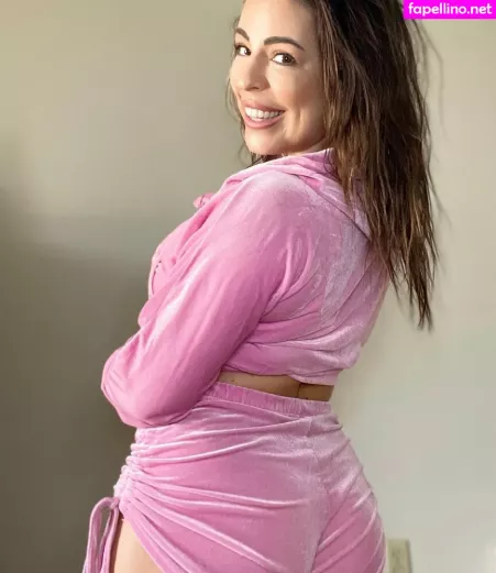 Officiallyemmyjames OnlyFans Thumbnail #4zLKtFBPUe