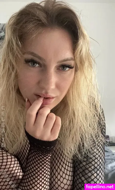 Officialnyxa OnlyFans Thumbnail #Q67xWSxVVP