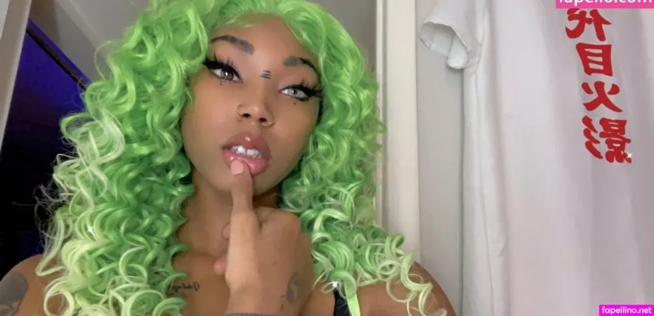 Officialprincessdom OnlyFans Thumbnail #IoQQPMoSw2