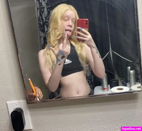Officialshayydee OnlyFans Thumbnail #AFj2WUy0K9