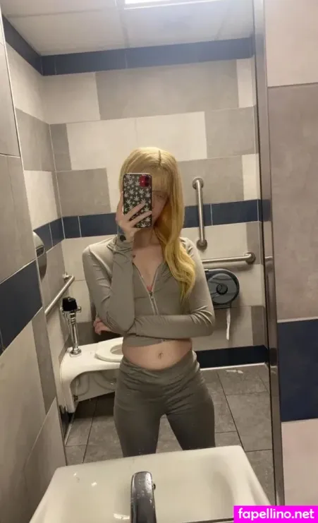 Officialshayydee OnlyFans Thumbnail #WxAkgGZQ7K