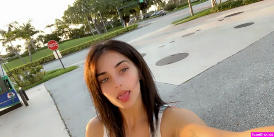 Officialsofiereyez OnlyFans Thumbnail #cbvjWFVfMO