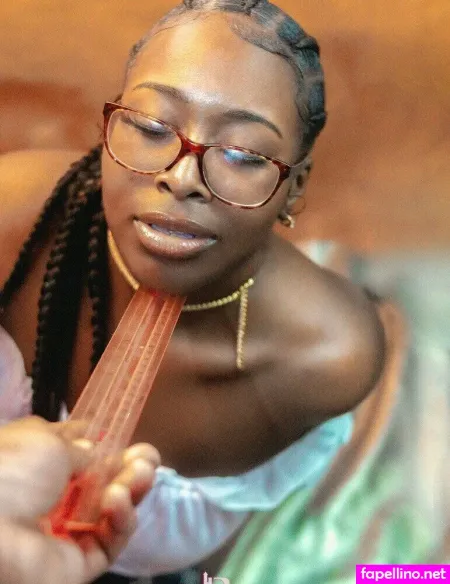 Offixialboobi OnlyFans Thumbnail #p0AKqvqQxM