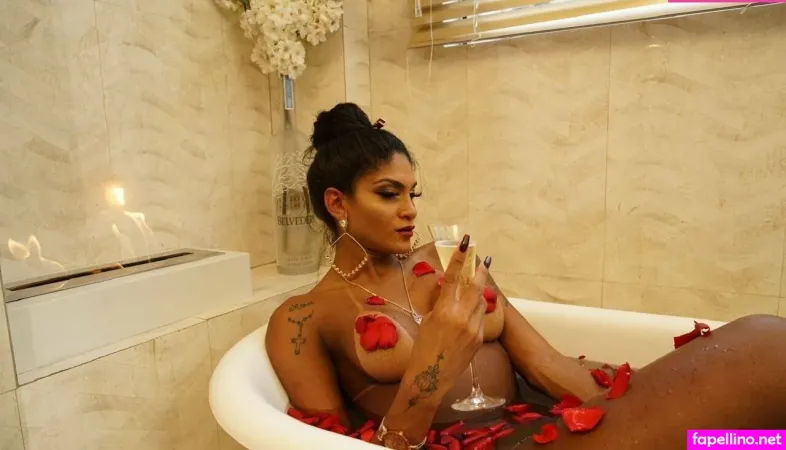 Oficial Nathy0 OnlyFans Thumbnail #d56ZfV33u3