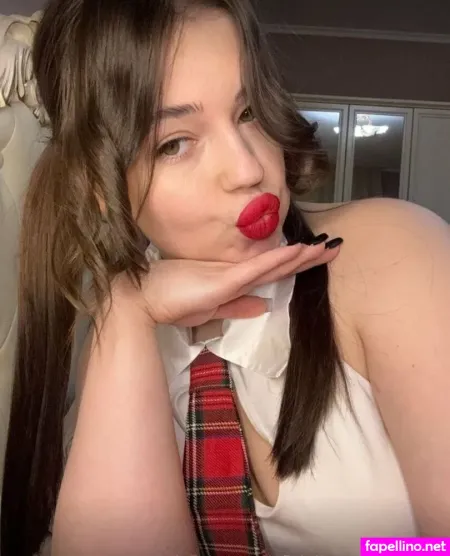 Oficialjulianaaherrera OnlyFans Thumbnail #gQBYqrDMHw