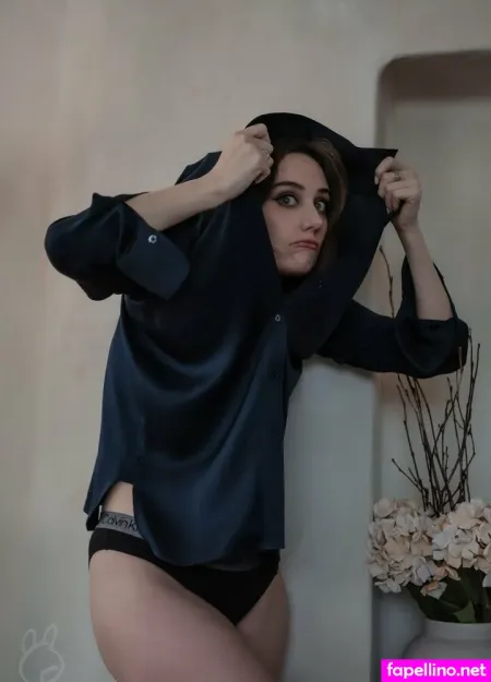 Ofudgebuni OnlyFans Thumbnail #ex13i3lAZ3