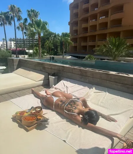 Ogee Off OnlyFans Thumbnail #2H1FYJy01g