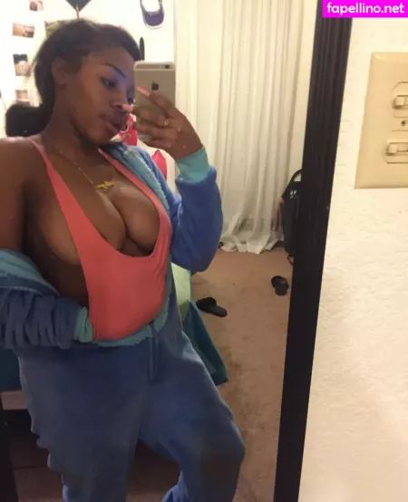 Ogleahswanky OnlyFans Thumbnail #PvnNllipzK