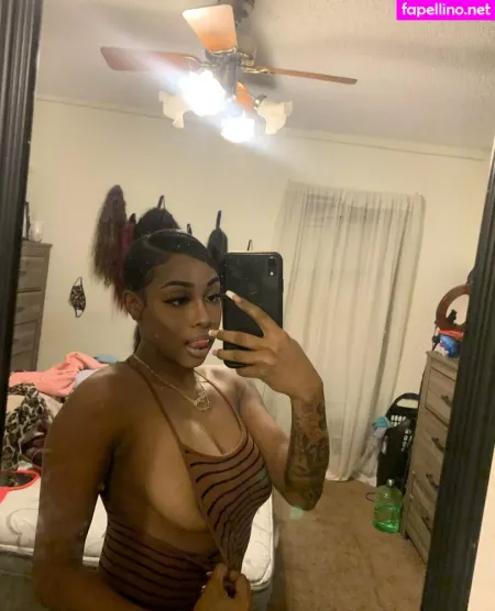 Ogleahswanky OnlyFans Thumbnail #hfBd4OJRfn