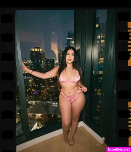 Ohfficially Ynahpets Main Profile Photo