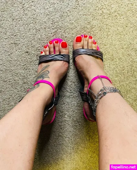 Ohhhmyfeetz OnlyFans Thumbnail #a2r77i6yNY