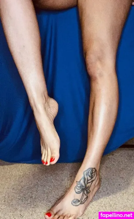 Ohhhmyfeetz OnlyFans Thumbnail #cJ5Nl5a6mu