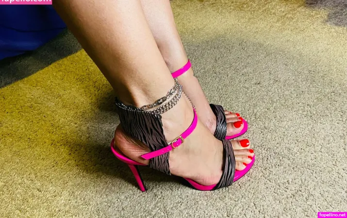 Ohhhmyfeetz OnlyFans Thumbnail #kOAlZW6ivi