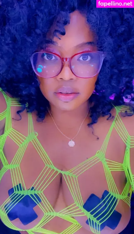 Ohlivvynoir OnlyFans Thumbnail #Bg4LhuTgTA