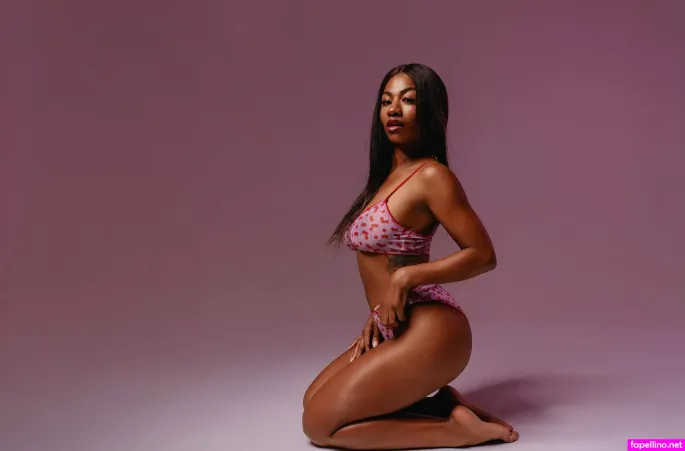 Ohmalika OnlyFans Thumbnail #q8faPAeJ63