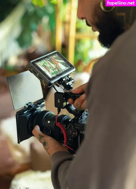 Ohrangutangerotica OnlyFans Thumbnail #dgDMaYPMDb