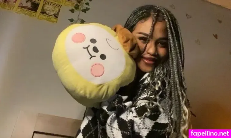 Oil7ll OnlyFans Thumbnail #9skvhkryLr