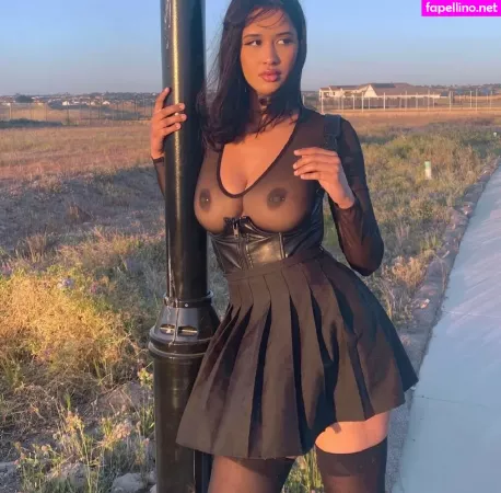 Oiympiia OnlyFans Thumbnail #2QPHZBMFO1