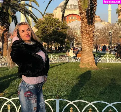 Oksana Mishyna OnlyFans Thumbnail #t6p1rDhStV