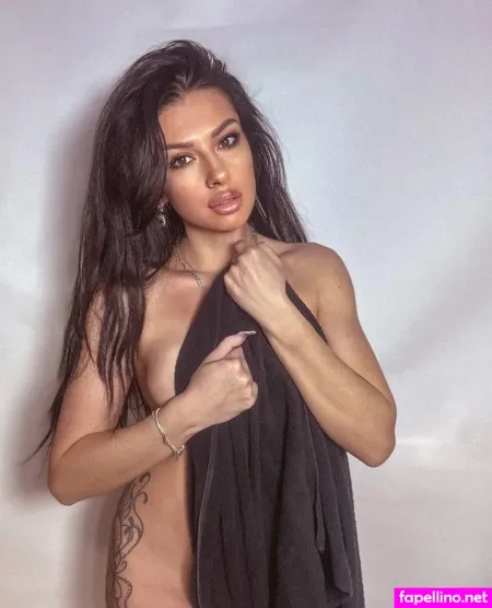 Oksifan Emily Wood OnlyFans Thumbnail #WDvaTGvDVA
