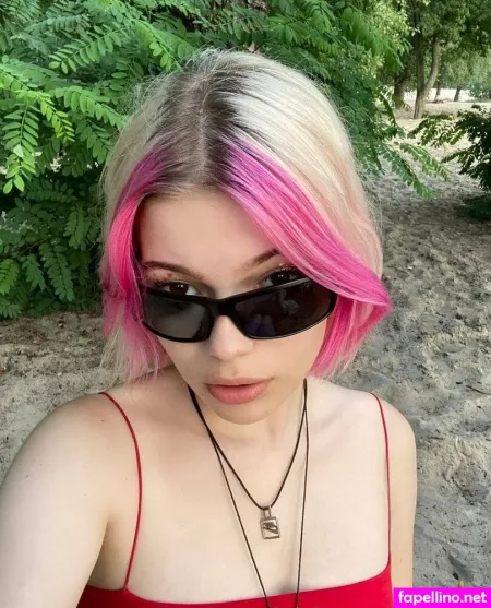 Oksiwhite OnlyFans Thumbnail #2FHgKUWJsJ