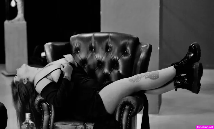 Olalavry OnlyFans Thumbnail #4Cgr9Yjsmq