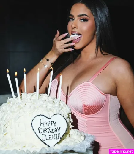 Olenia Caymares OnlyFans Thumbnail #4RMtCOeUV7