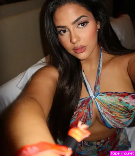 Olenia Caymares OnlyFans Thumbnail #6s61z5gFnz